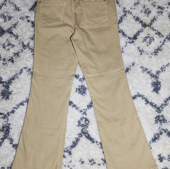 Judy Blue Jeans - Picture 2 of 6